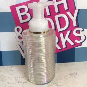 ❌SOLD❌ B&BW Iridescent Gentle Foaming Soap Dispenser